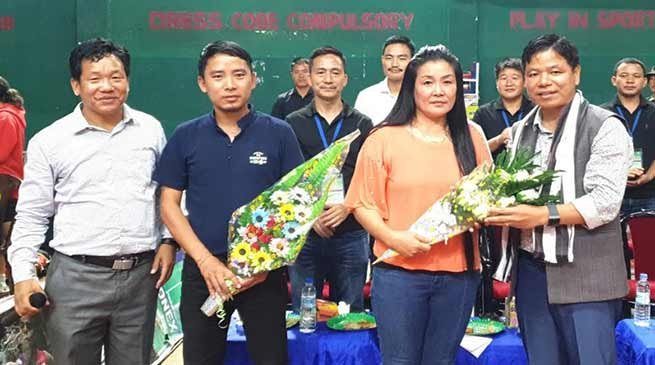 Itanagar: Simai felicitates two badminton umpire