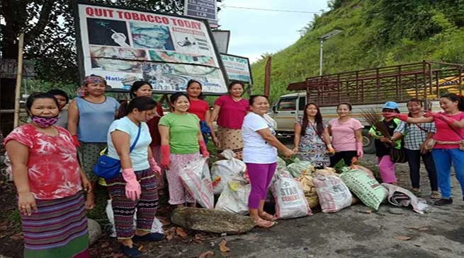 Arunachalee women doing Noble job, cleaning their village every fortnight
