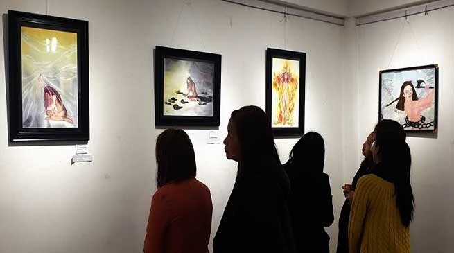 Itanagar: Painting exhibition of female artist underway at Chimchoo Art Gallery