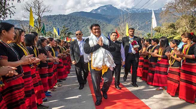 Arunachal: Pema Khandu visits Tuting along with MP and MLAs