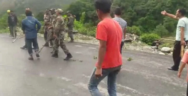 Arunachal: Scuffle reported between army and civilian at road blockade in Jameri