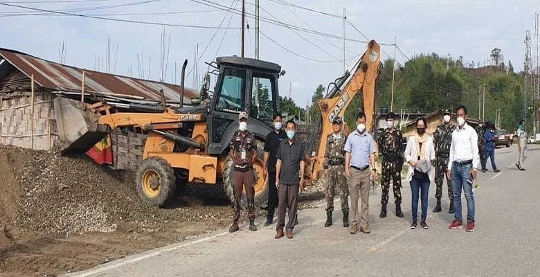 Itanagar- Remove building materials from road side- Potom issued show cause