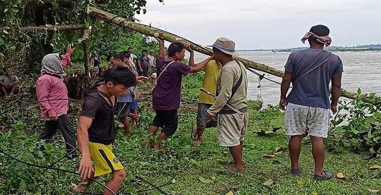 Arunachal: Villagers carry out voluntary flood protection works to minimize soil erosion