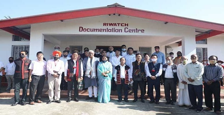 Arunachal: Pema Khandu inaugurates new school building in Dambuk and visits RIWATCH