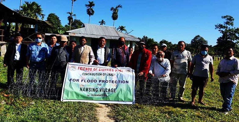 Arunachal: Friends of Eighties donates sausage wire mesh rolls & sand bags to flood affected Namsing village