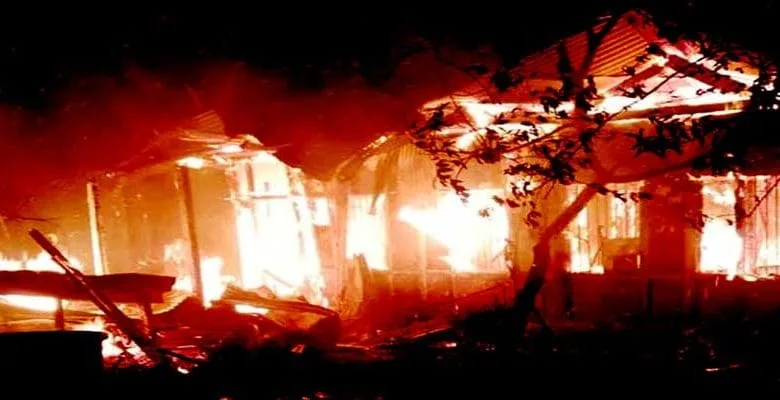 Arunachal: Fire devours  a govt quarter at Doimukh