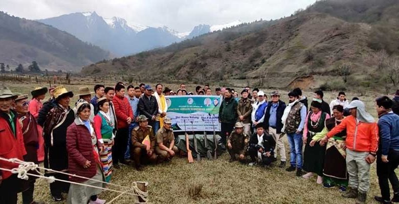 Arunachal: 'Airgun surrender Abhiyaan' held at Lhalung, a remote village
