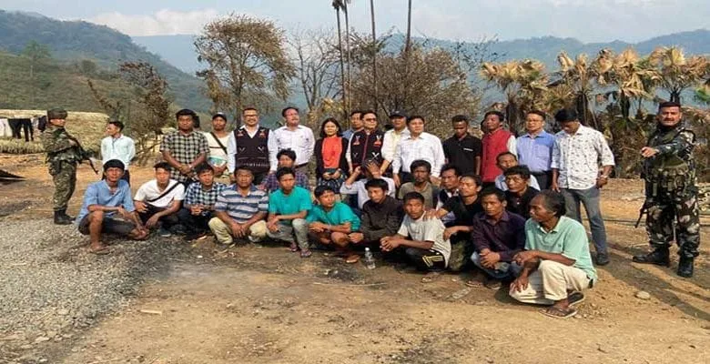Arunachal: Zignu Namchoom,  Nyato Dukam Visit fire Victims of Senua Noksa