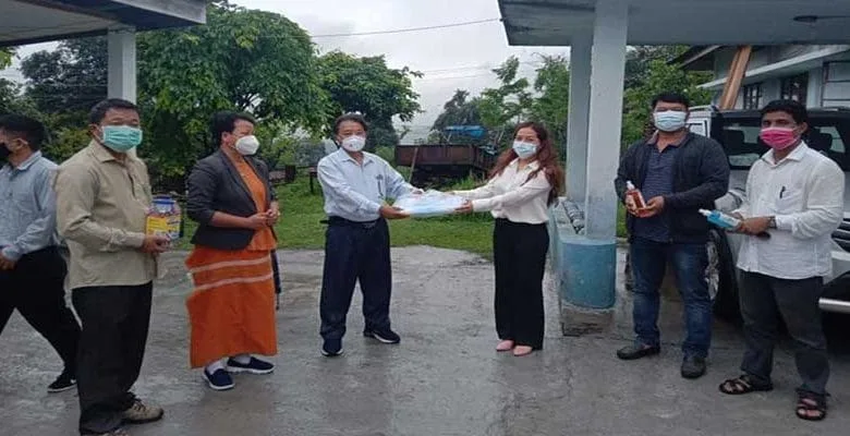 Arunachal: BCC of Mebo distributes masks, sanitizers, PPE kits on former PM’s 30th death anniversary