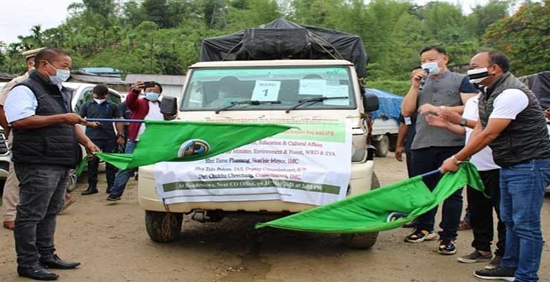 Itanagar: Felix, Natung, Tedir and Phassang jointly flag-off vehicles loaded with ration items to be distributed in ICR