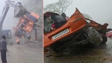 Arunachal: 2 dead, 2 injured after a Alto Car buried under a land slide