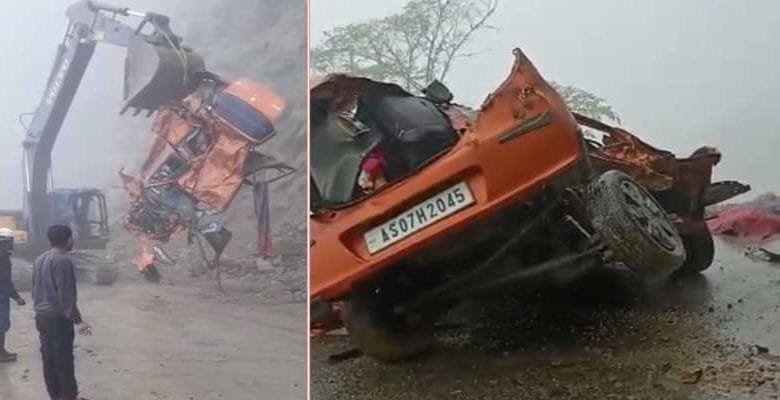 Arunachal: 2 dead, 2 injured after a Alto Car buried under a land slide