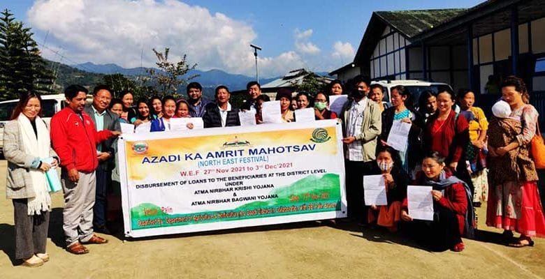 Arunachal: DC Kra Daadi distributes sanction letters of credit linked loan to SHGs