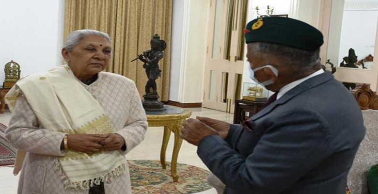 Arunachal Pradesh Governor meets Uttar Pradesh Governor