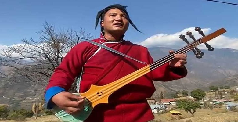 Pema Khandu shares video of artist singing traditional Monpa song