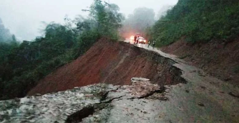 Arunachal: Heavy Landslide on Margherita-Changlang road