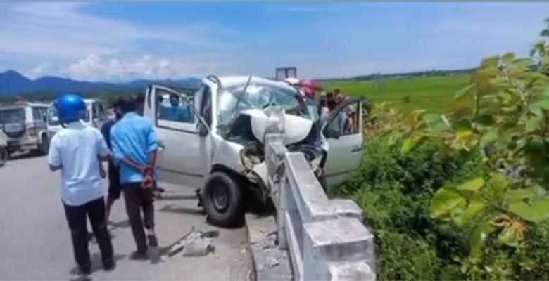 Two killed, four critically injured in road mishap