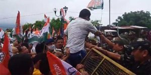 Arunachal: Congress protest at Rajbhawan in Itanagar