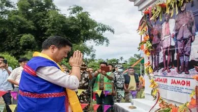 Arunachal: Pema Khandu pays rich tributes to Matmur Jamoh