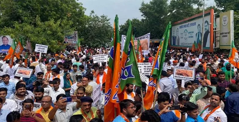 Lumpy Skin Disease: BJP Protest Over Cattle Deaths in Rajasthan's Jaipur