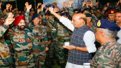 WATCH VIDEO: Indian Army jawans sing 'Sandese Aate Hain' during interaction with Rajnath Singh