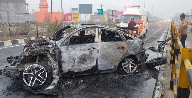 Cricketer Rishabh Pant hospitalised after car crash