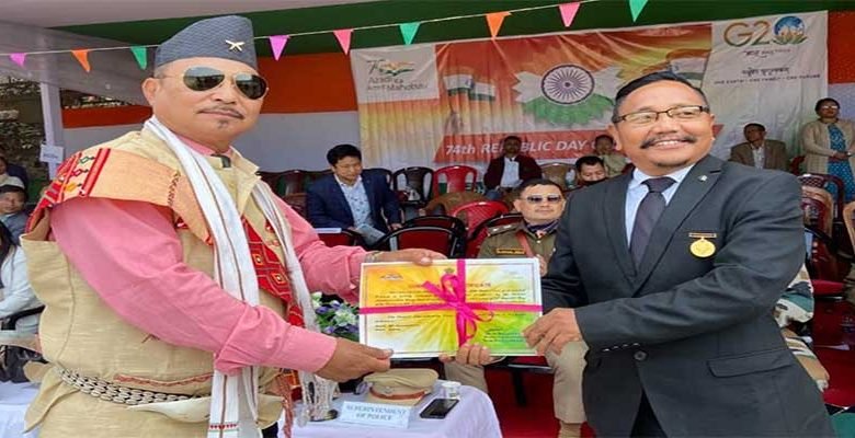 Arunachal: Denhang Bosai felicitated by Tirap Dist Admin