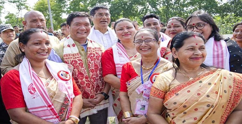 Pema Khandu urges people of Assam and Arunachal to resolve border issue only through dialogue