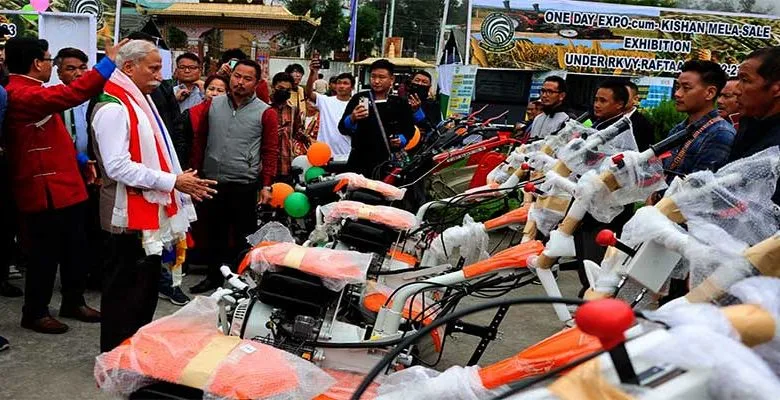 Arunachal Governor graces Expo-cum Kisam Mela at Bomdila
