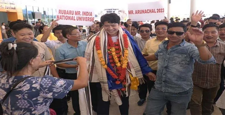 Itanagar: Rubaru Mr. India -National Universe Tachhang Phasang receives warm welcomes on his arrival