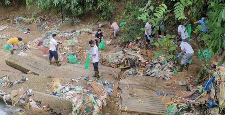 Itanagar: Youths unite to clean Yagamso River on Indigenous People’s Day