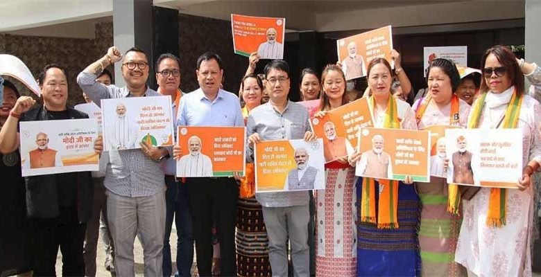 Arunachal: BJP Mahila Morcha celebrate the passing of women reservation bills
