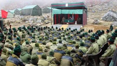 Arunachal: Governor interacts with troops at Sela Pass