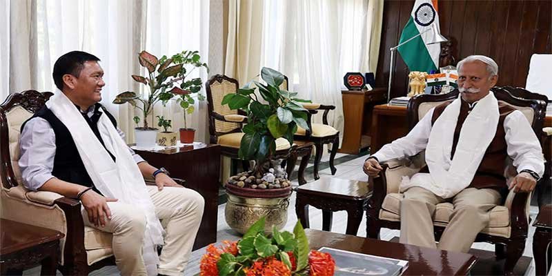 Arunachal: Chief Minister Pema Khandu Calls On The Governor KT Parnaik