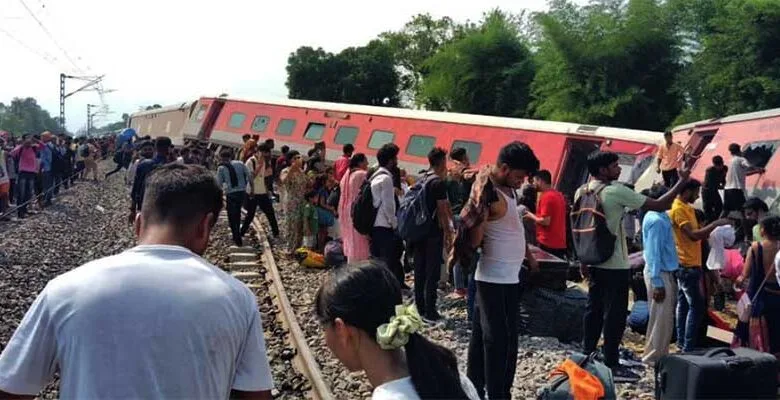 4 Passengers Die as Chandigarh-Dibrugarh Express Derail in UP's Gonda