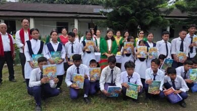Arunachal: Adi Ba:né Ane Kébang East Unit Donates 513 Books to Needy Students of Govt. Primary School, JNC Campus
