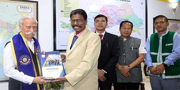 Arunachal Governor Meets Delegation from Himalayan University
