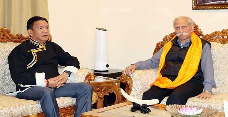 Arunachal: Pema Khandu Meets Governor in Tawang Ahead of DCs Conference