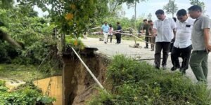 Minister Wangki Lowang Inspects Flood-Damaged Infrastructure in Deomali
