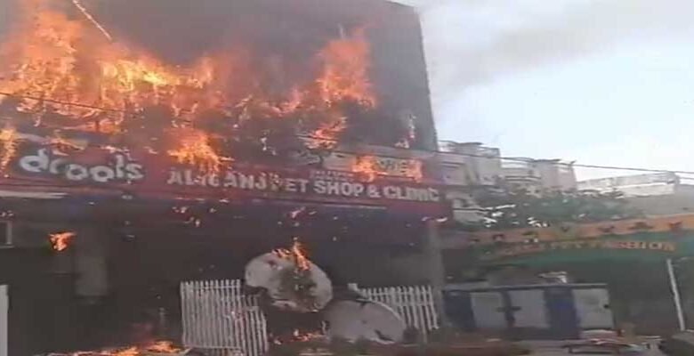 Massive Fire in Lucknow's Aliganj Kills 15, Probe Ordered into Safety Lapses